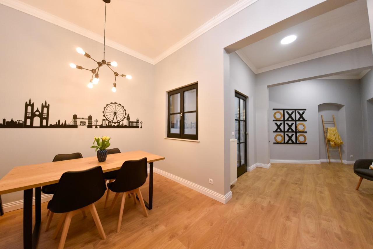 Victoria'S Old Town Deluxe Apartment (Adults Only) Timisoara Exterior foto