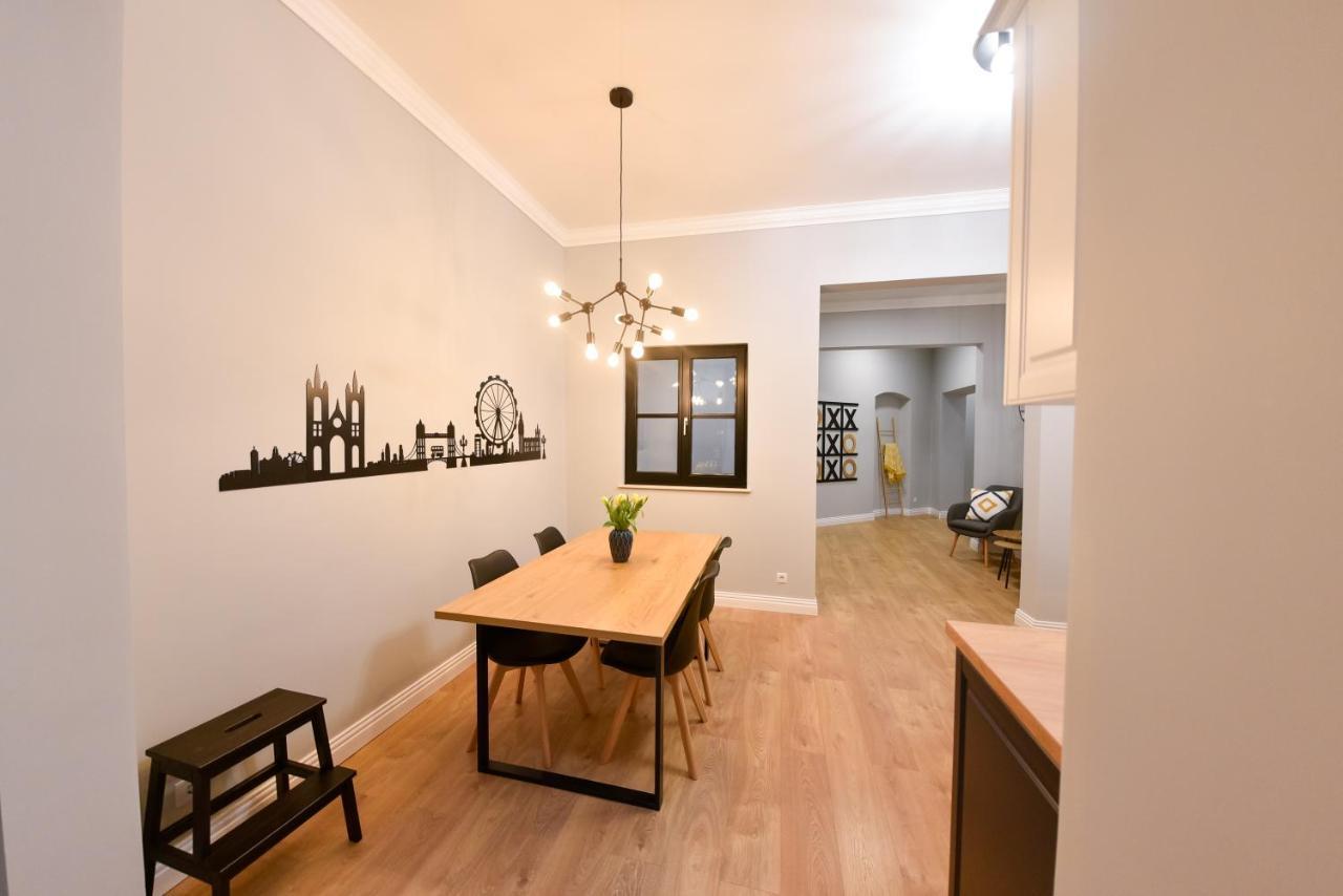 Victoria'S Old Town Deluxe Apartment (Adults Only) Timisoara Exterior foto
