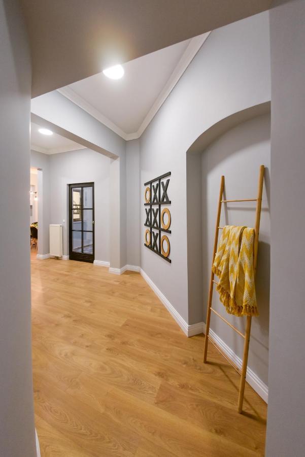 Victoria'S Old Town Deluxe Apartment (Adults Only) Timisoara Exterior foto