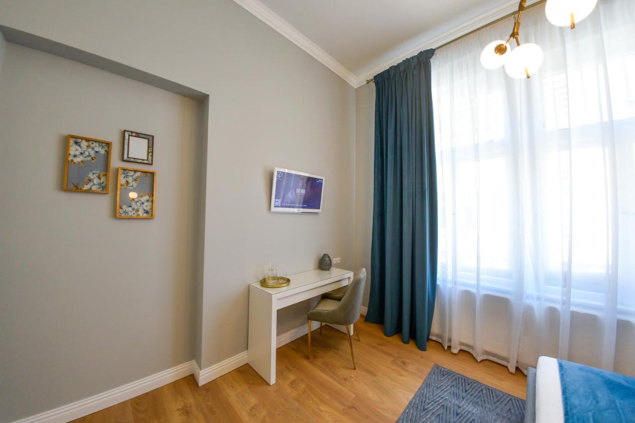 Victoria'S Old Town Deluxe Apartment (Adults Only) Timisoara Exterior foto