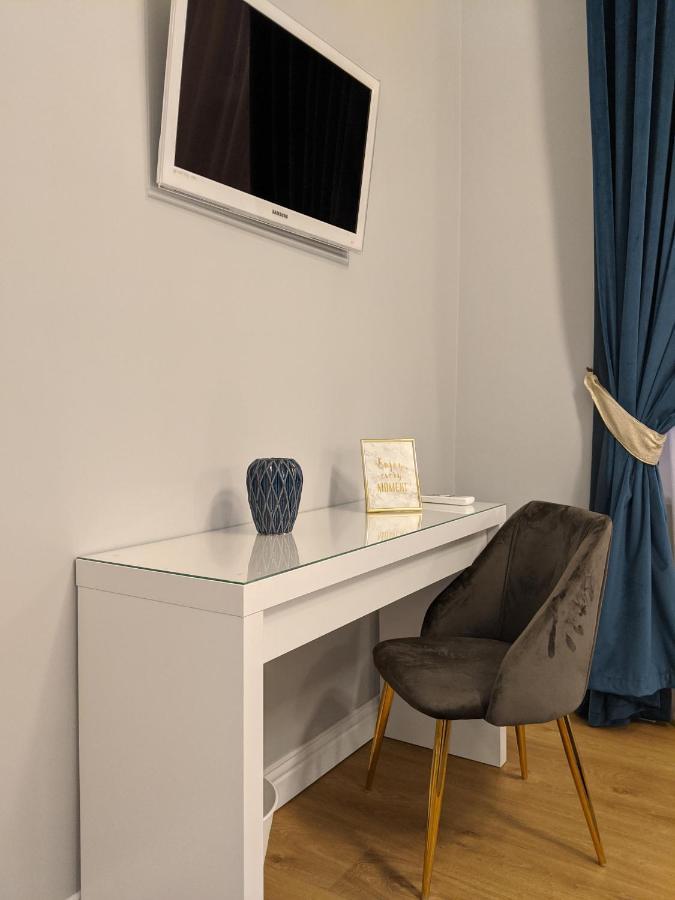 Victoria'S Old Town Deluxe Apartment (Adults Only) Timisoara Exterior foto